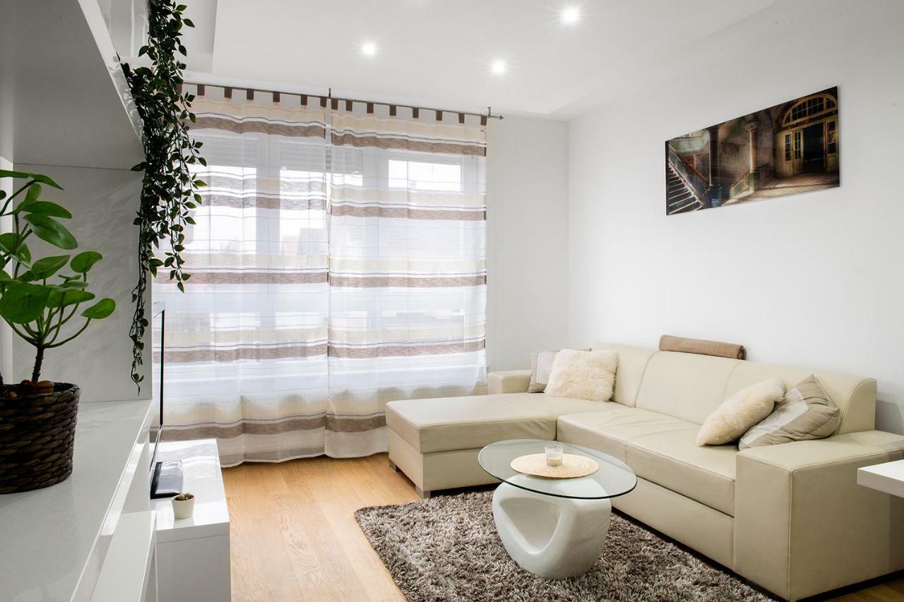 Sauna - Flexible Selfcheckins 6 - Zagreb - Garage - Electric Vehicle Ccharger - Loggia - New - Luxury - Apartments Repinc 6 Zewnętrze zdjęcie